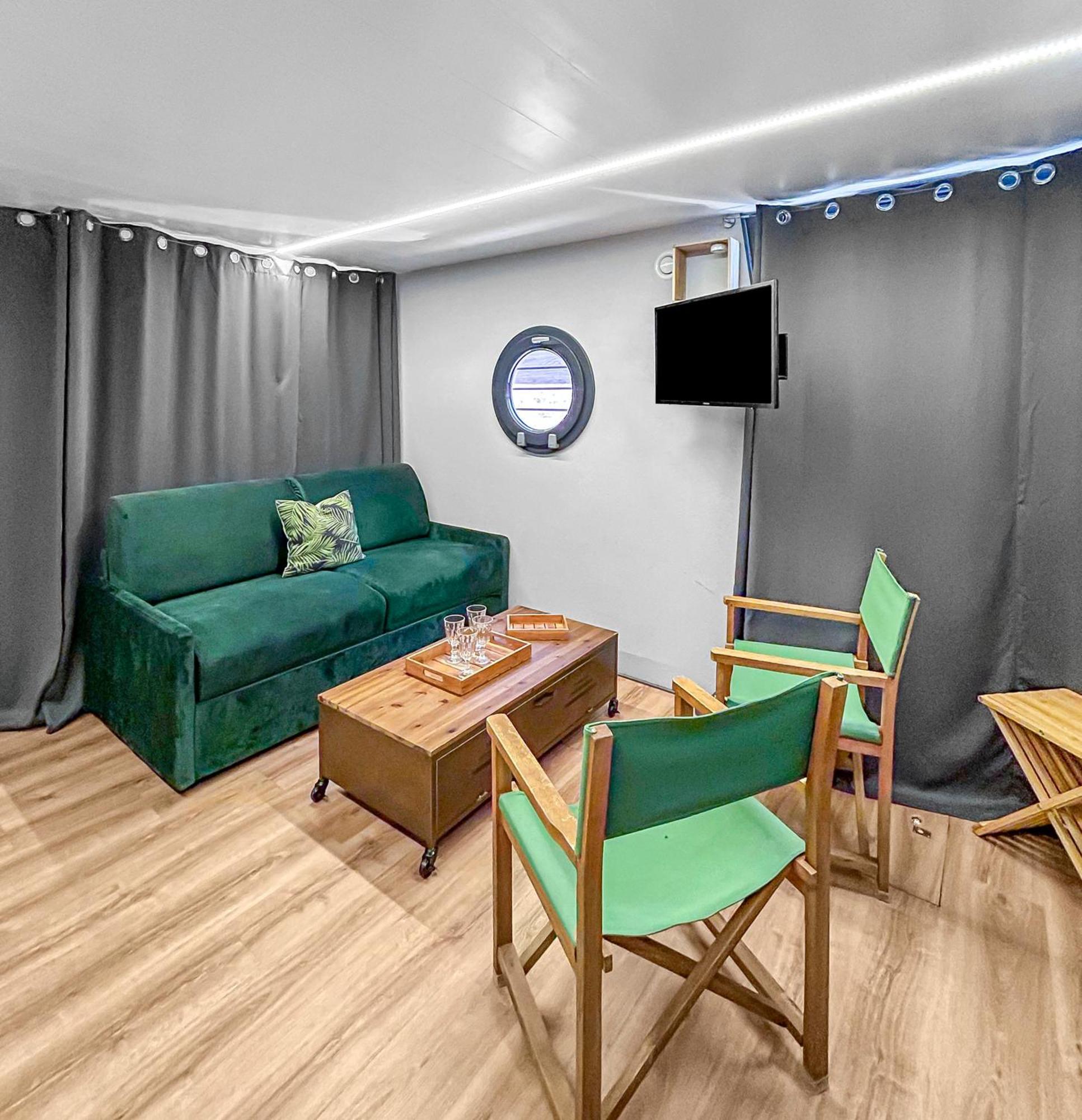 Bateau-hôtel Sejour Unique Sur Un Bateau 